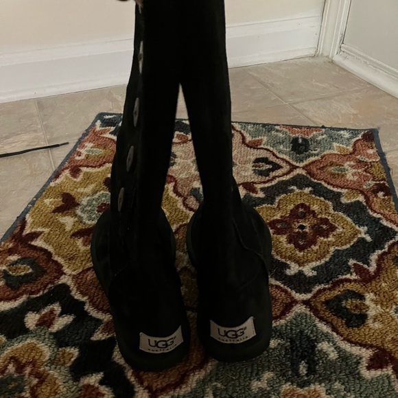 UGG black suede calf high boots - Picture 4 of 6
